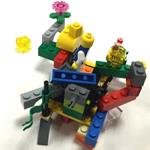 Une petite structure de Lego, d&eacute;crite &ccedil;i-dessous