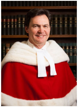 Le tr&egrave;s honorable Richard Wagner, c.p., juge en chef