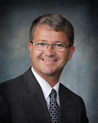 L'HONORABLE DARIN KING